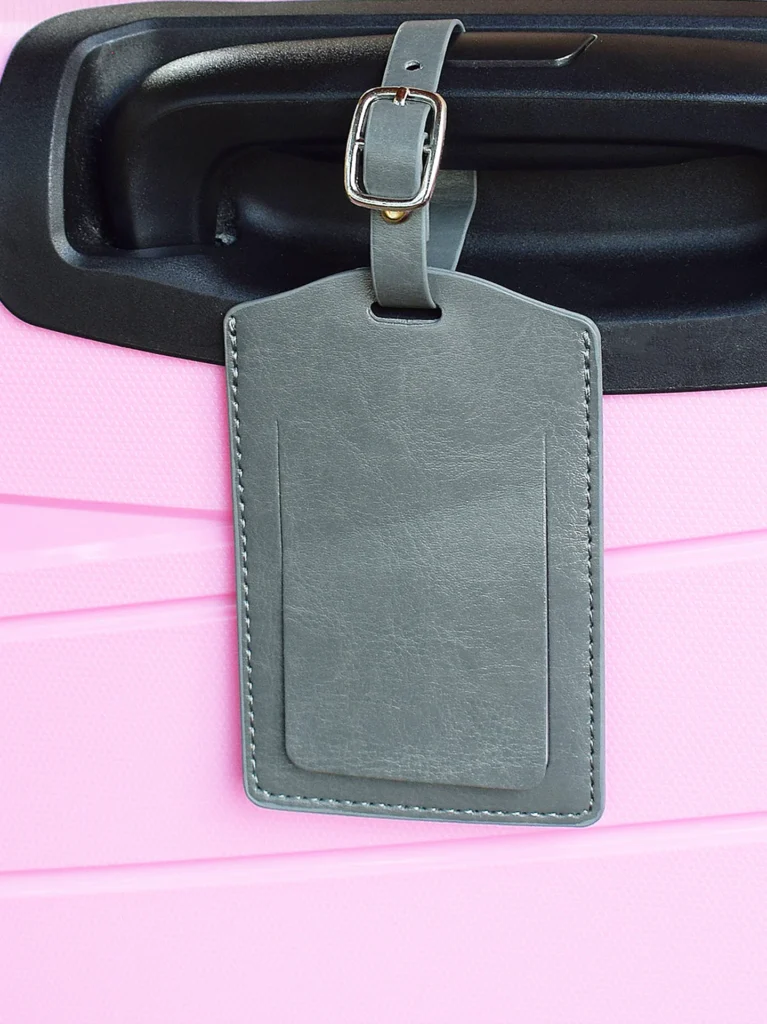 Sezona odmora je tu – Kako da zastitite svoj kofer? 2 Tag grey